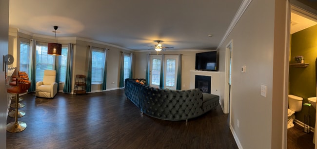 Photo - 209 Cinnamon Hills Ln