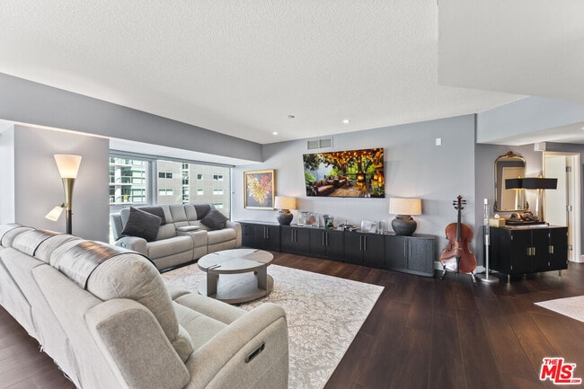 Photo - 13600 Marina Pointe Dr Unit 511