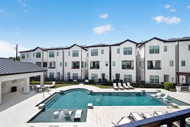 Photo - 2812 Grand Fountains Dr Unidad F