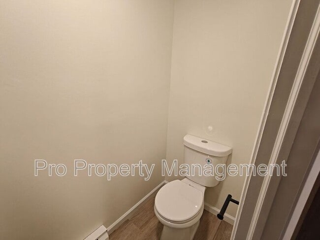 Photo - 18 Broadview Terrace