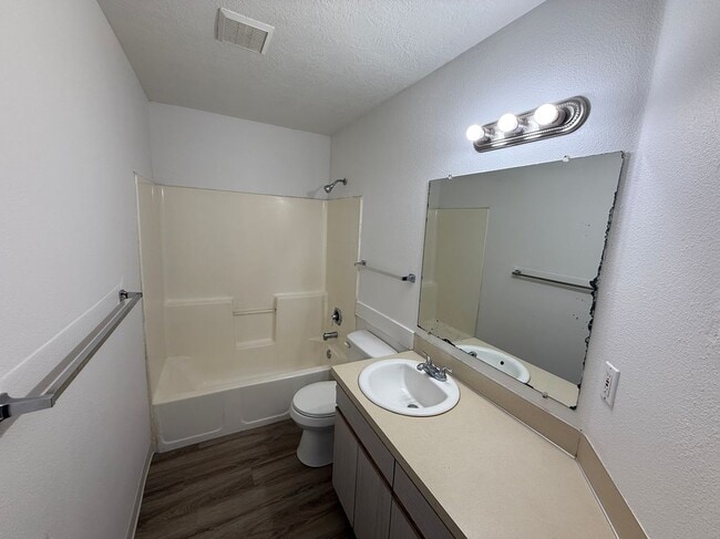 Photo - 553 S Workland Ln Unit 102