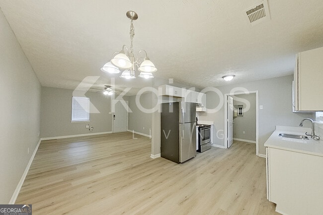 Photo - 320 Deer Park Dr