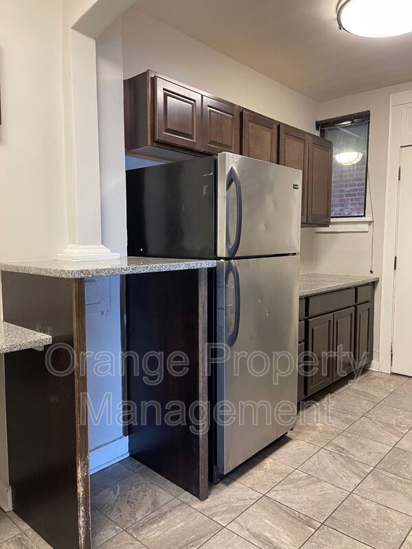 Photo - 3302 Burt St Unit #5