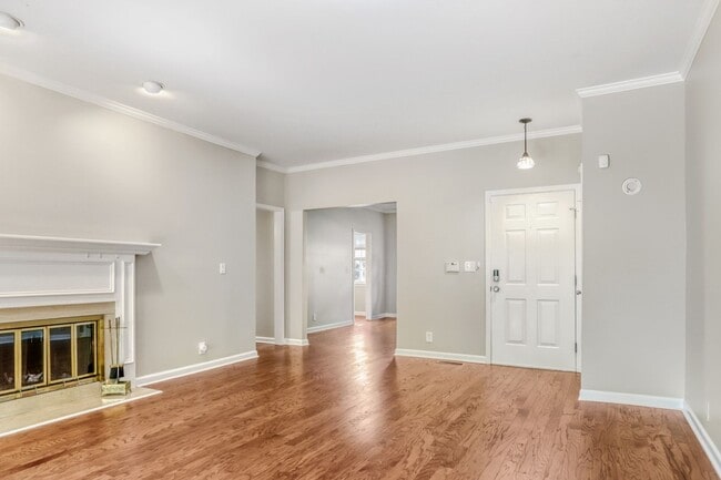 229 Westchase Dr