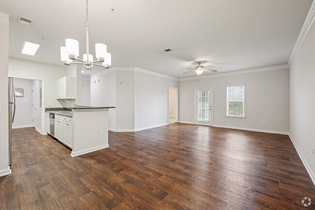 Interior Photo - The Bluffs at Riverview Rental