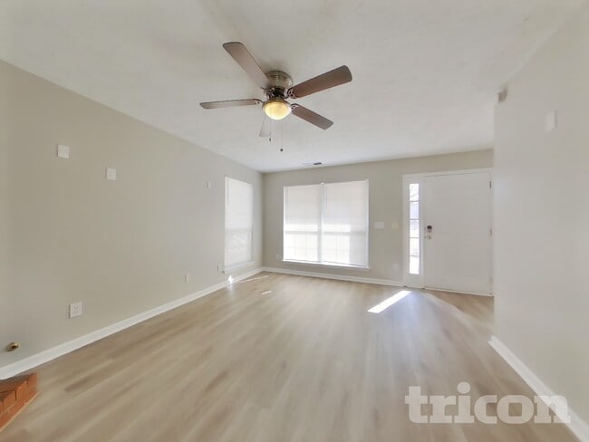 Photo - 9870 Rivercliff Ln