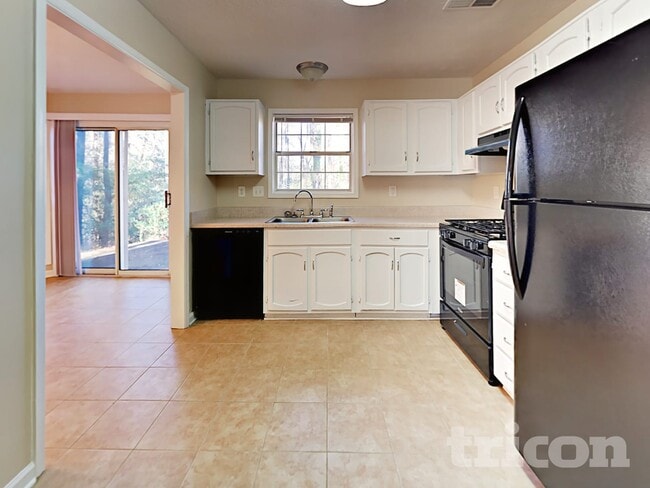 Photo - 2481 Dublin Ct