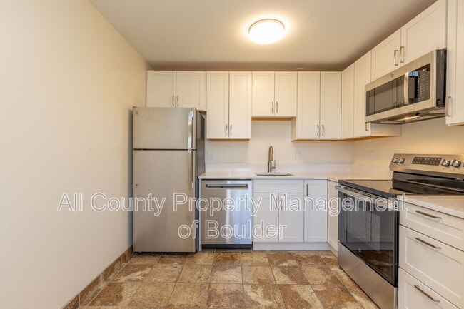 Photo - 2905 Shadow Creek Dr Unit 302