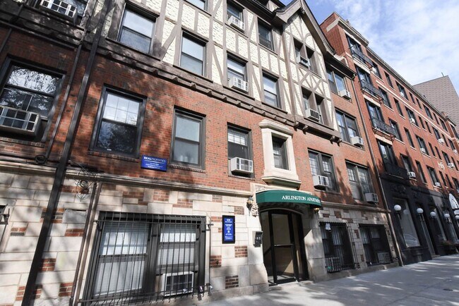 Building Photo - 541 W Arlington Pl