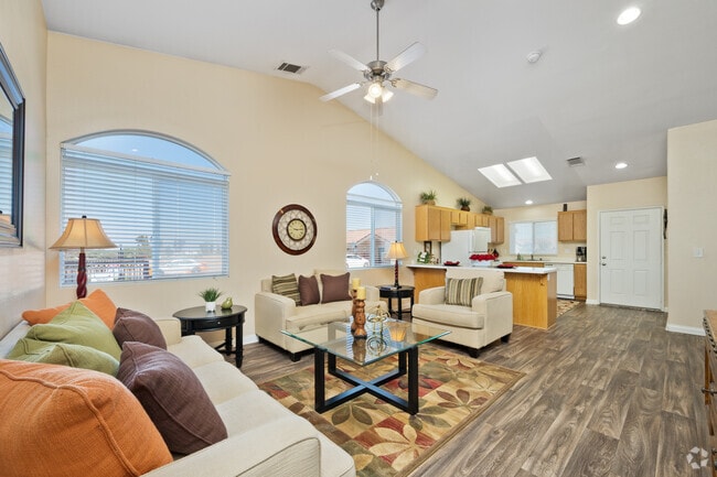 2BR, 2BA - 1090SF - Living Room