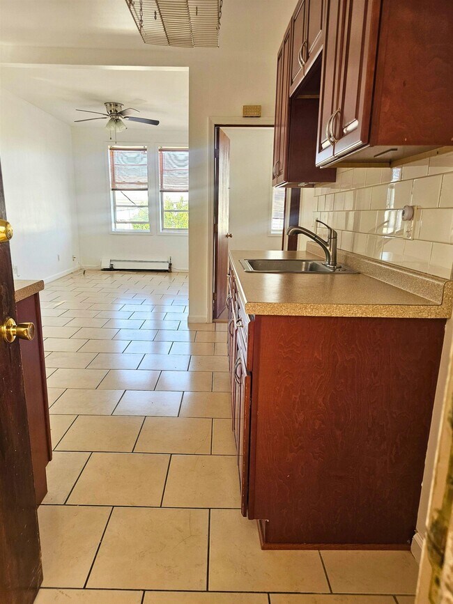 Photo - 291 Linden Ave