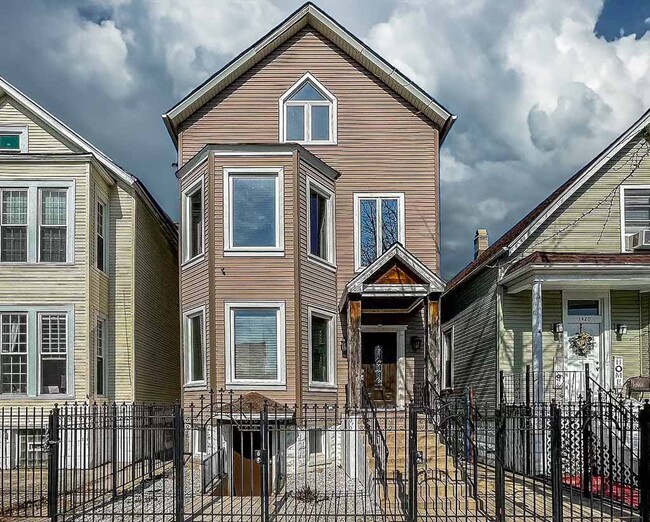 Photo - 3415 W McLean Ave Unit J06P