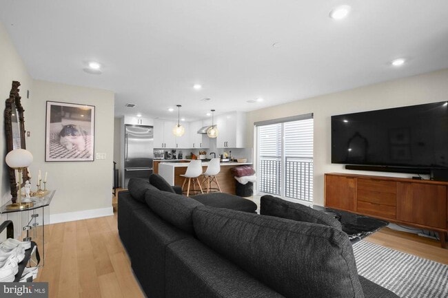 Photo - 750 N 19th St