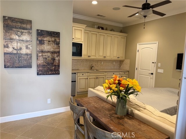 Photo - 121 Derailer