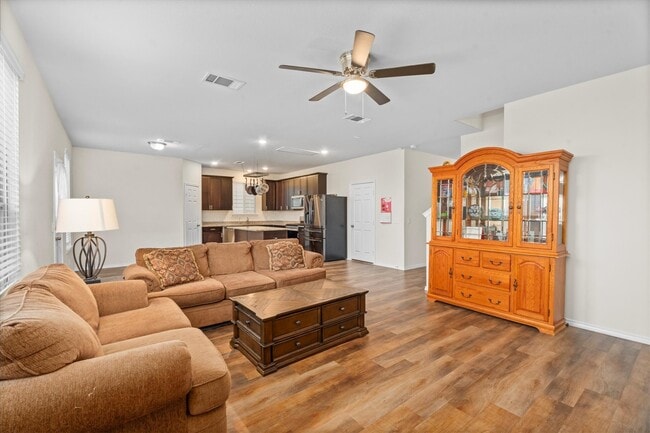 Photo - 1714 Avocet Way