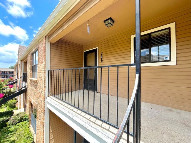 Photo - 400 W South Town Dr Condo Unit 706