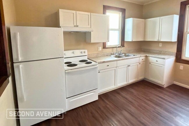 Photo - 154 W Lebanon St