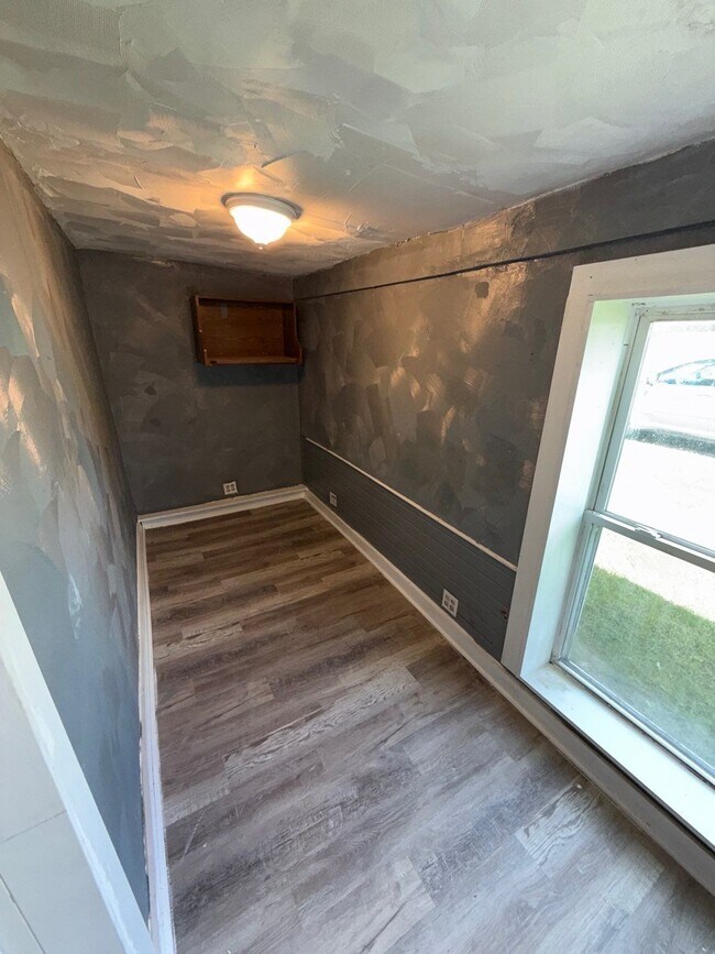 Photo - 202 Garver Ave