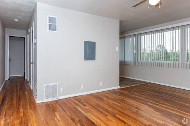 Photo - Peak 1535 on South 8th Street