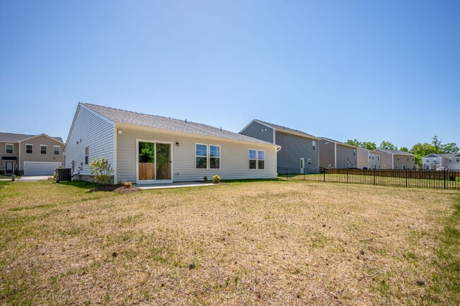 Photo - 3 Bedroom Single-Family Home with 2-Car Garage in Glen Allen (23060) – $2,650/mo