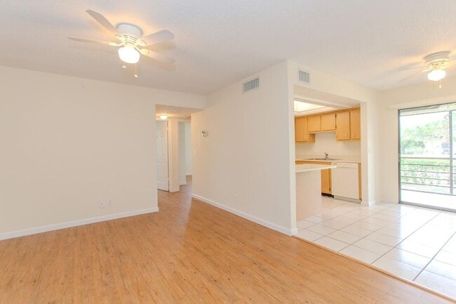 Photo - 4464 Oak Terrace Dr