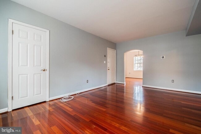 Photo - 1713 N Troy St Unidad 387