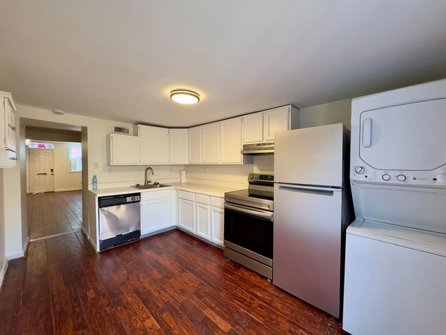 Photo - Charming 1 Bedroom/1 Bathroom Townhome w/ Den in Federal Hill, MD!