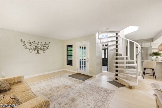 16001 Amberwood Lake Ct