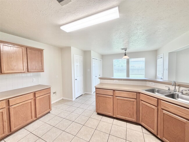 Building Photo - 21734 Texian Ct