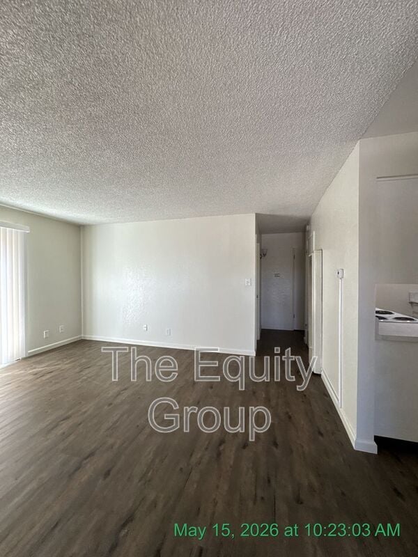 Photo - 1426 W Elowin Ave