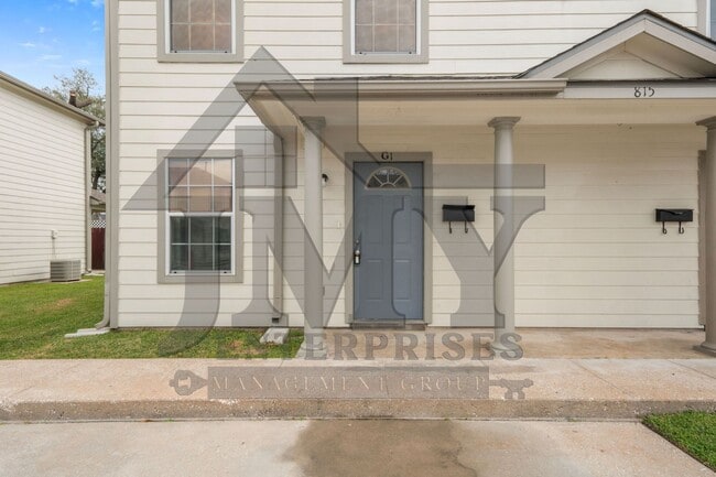 Photo - 815 Cravens St Unidad Cravens Place F2