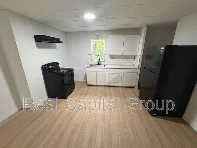 Photo - 1345 3rd St Unit Apt 2