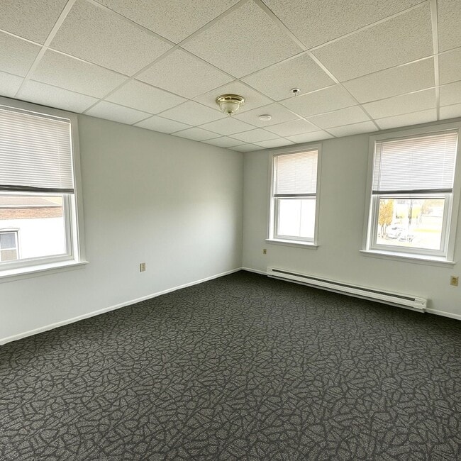 Photo - 325 Market St Unit 5