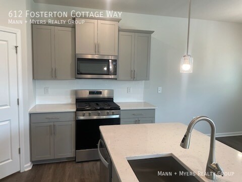 Photo - 612 Fosterton Cottage Wy