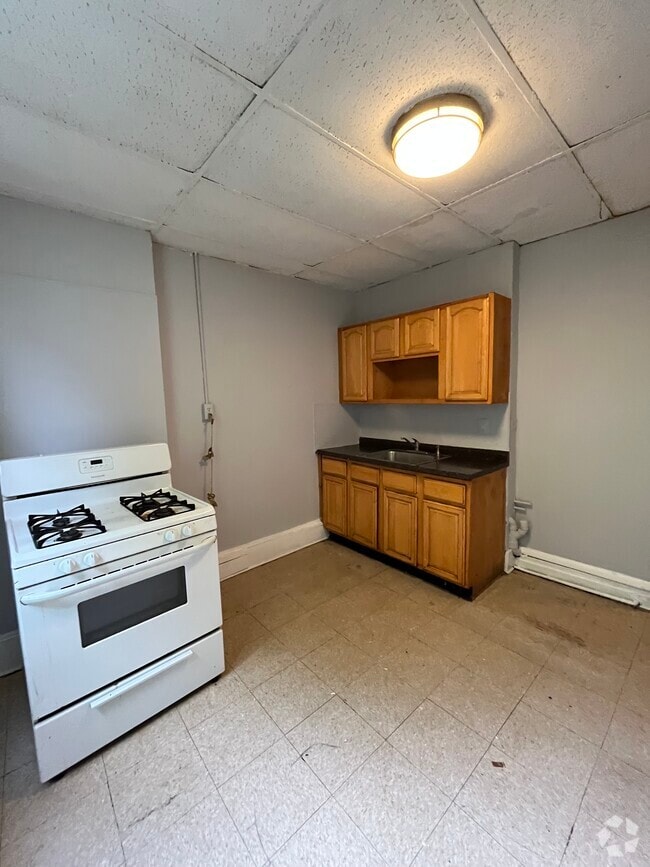 Building Photo - 70 Martin Luther King Jr Dr Unit 2 Rental