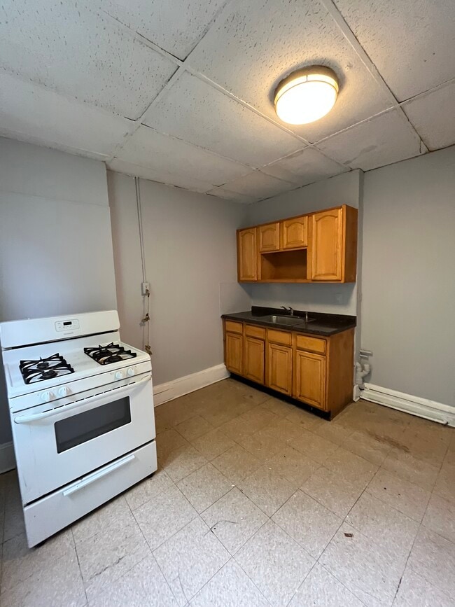 Photo - 70 Martin Luther King Jr Dr Apartments Unit 2