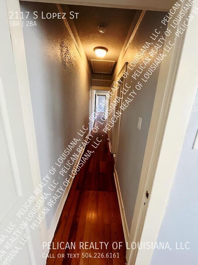 Photo - 2117 S Lopez St