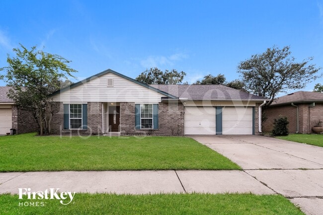 Building Photo - 2411 Shady Brook Dr