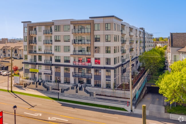 Building Photo - The Capstone