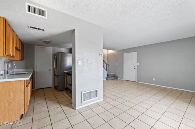 Photo - 4443 E Wood St