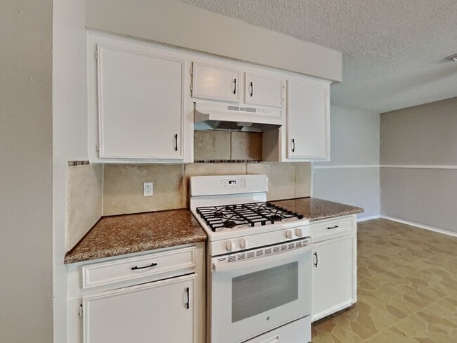 Photo - 5121 Parsley Ave