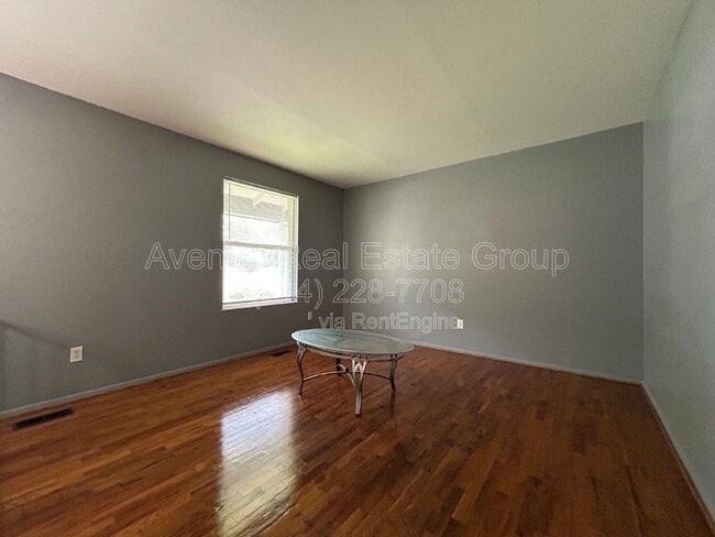 Photo - 10441 Prince Dr