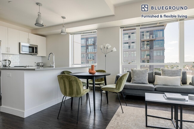 Photo - 449 Canal St Unidad FL10-ID1196