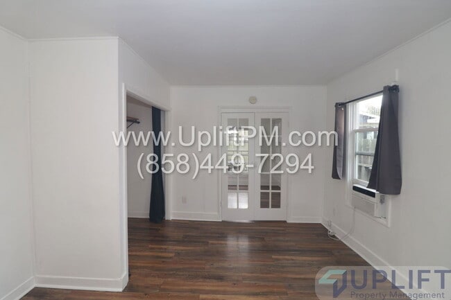 3637 1/2 36th St