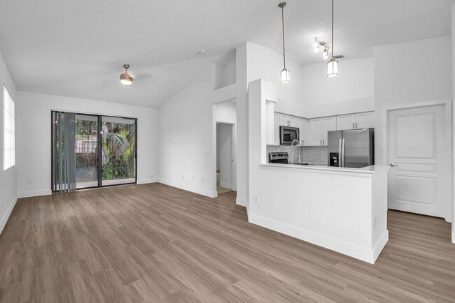 The Enclave At Delray Beach