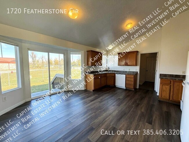 Photo - 1720 Featherstone Cir