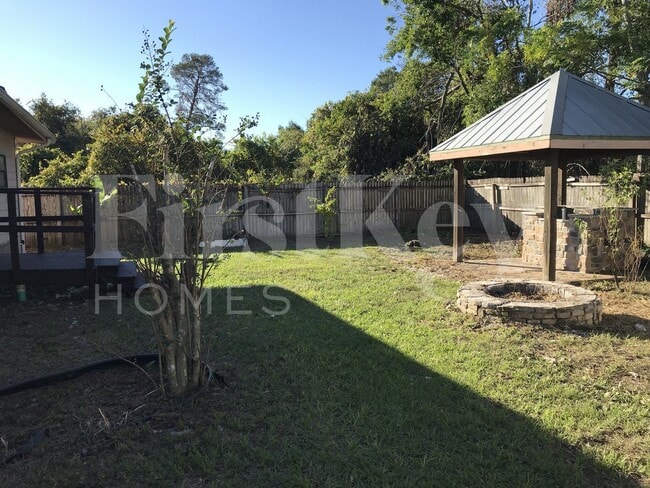 Photo - 10070 Harris Ave