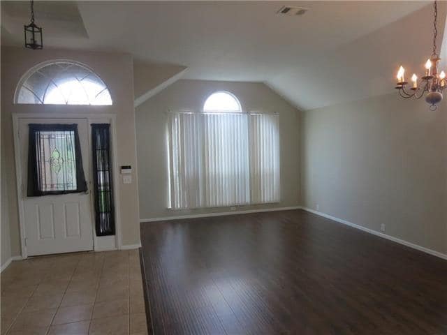 Photo - 633 Blue Sky Dr