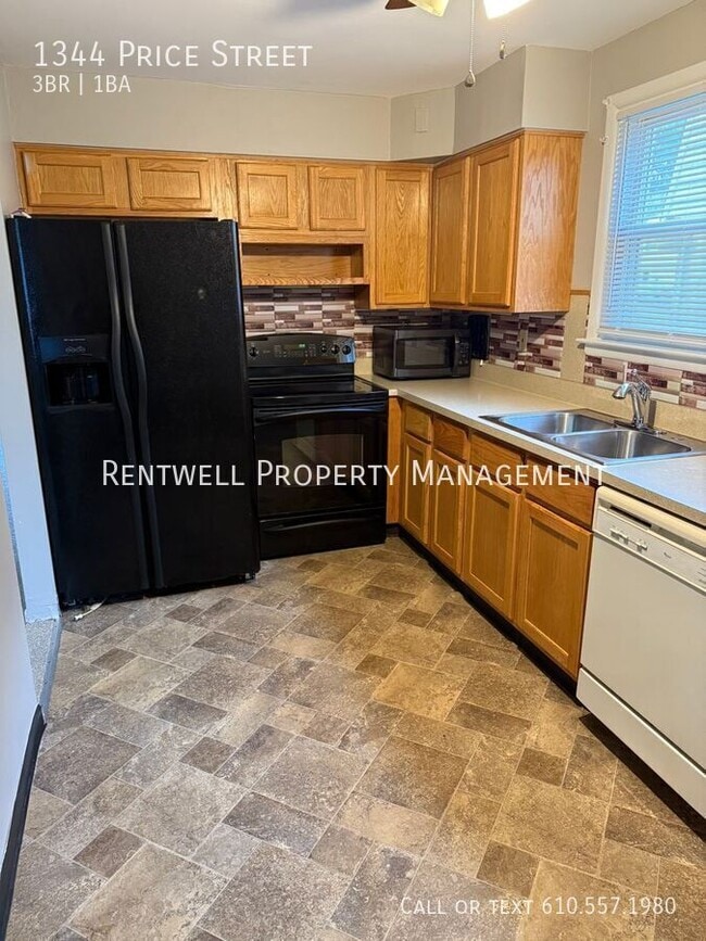Building Photo - 1344 Price St Rental