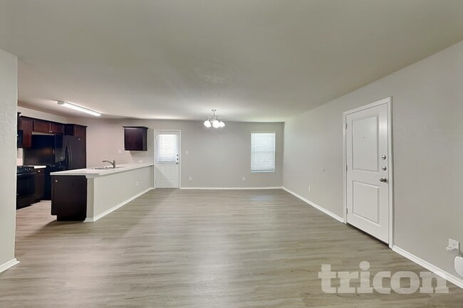Photo - 8506 Amistad Cove